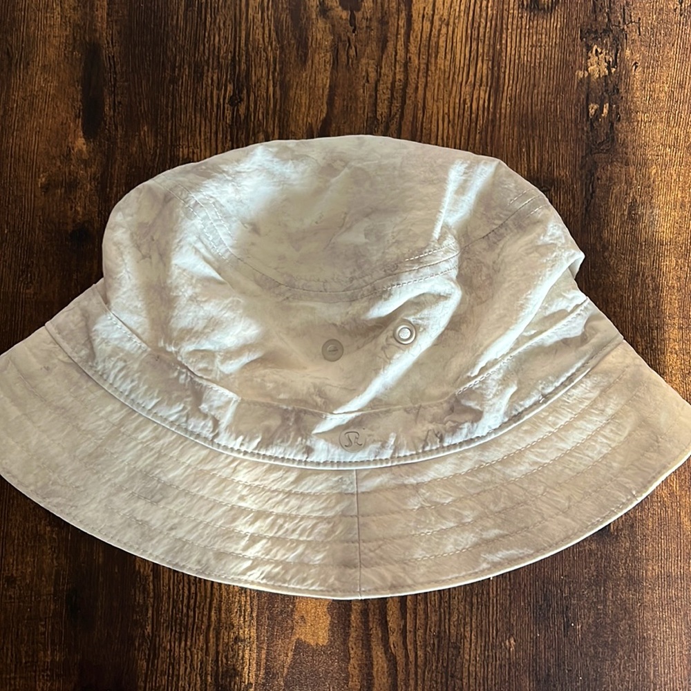 Cute Lululemon bucket hat
